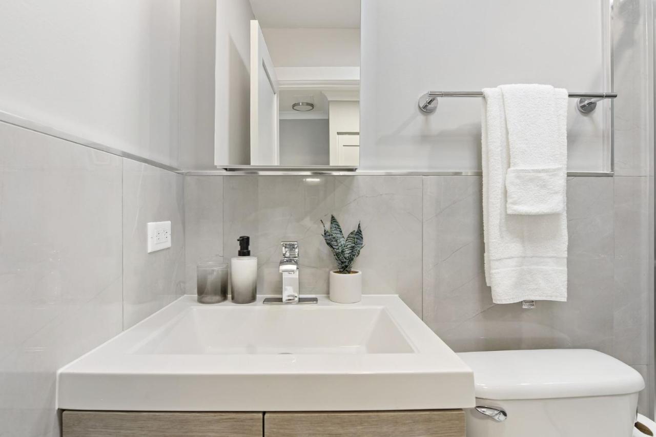 Sophisticated Studio Apartment With Modern Kitchen - Oakdale Od2 Rep Chicago Luaran gambar