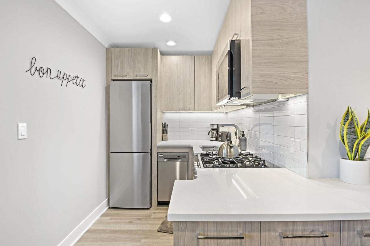 Sophisticated Studio Apartment With Modern Kitchen - Oakdale Od2 Rep Chicago Luaran gambar
