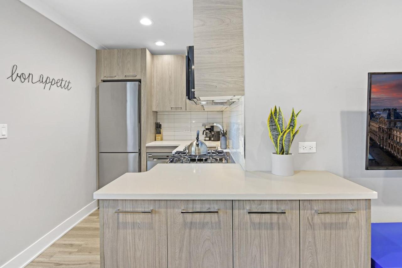 Sophisticated Studio Apartment With Modern Kitchen - Oakdale Od2 Rep Chicago Luaran gambar